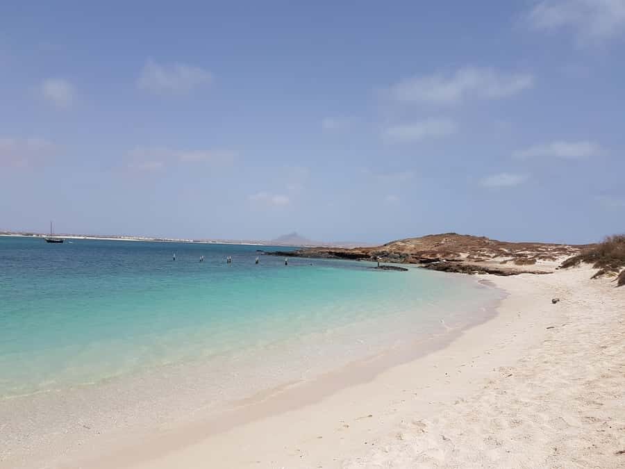 Boa Vista: Motoryacht Trip with Fishing, Snorkel, Beach BBQ - Why this Boa Vista yacht day feels different from the usual boat tour