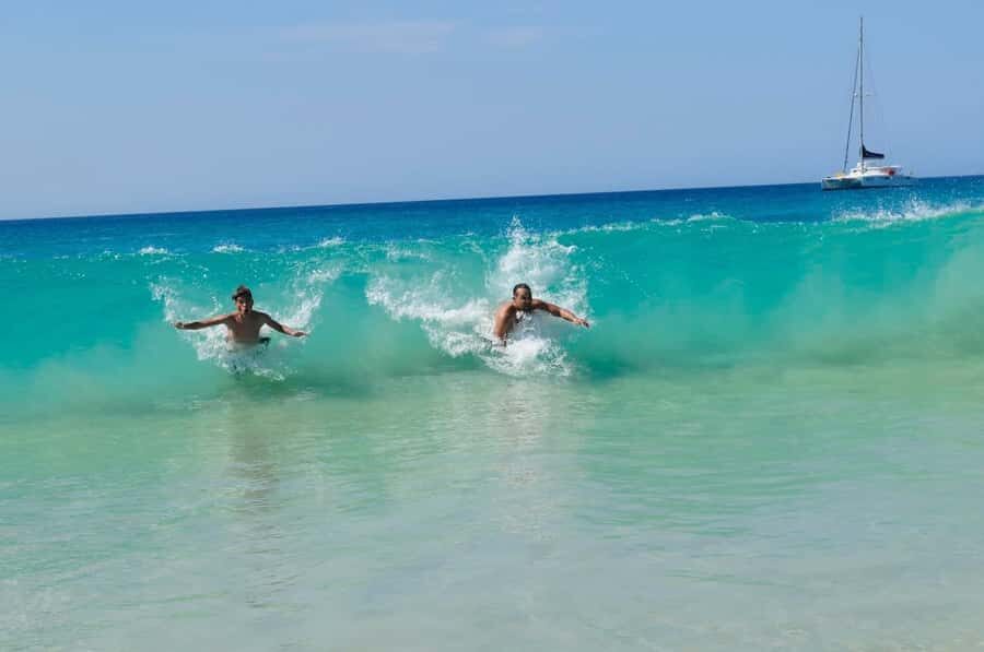 Boa Vista: Santa Monica, Dunes, Caves and Village 4x4 Tour - Varandinha caves and Bracona beach: nature that takes time to shape