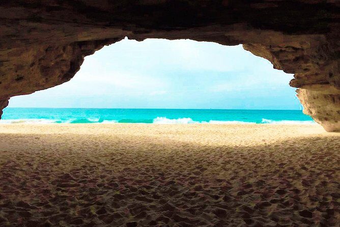 Boa Vista Tour: Santa Mónica, Desert & Shipwreck - Deserto de Viana: The Inward Turn Into Unusual Sand