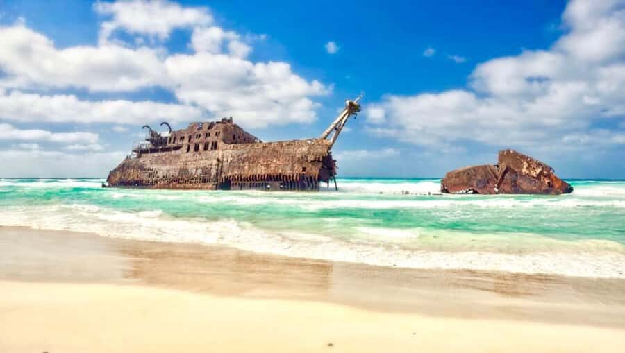 Boavista: 4x4 Island Tour, Santa Monica, Dune, Caves & Lunch - Lunch at a Local Restaurant: Good Fuel, With One Caveat