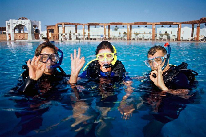 Discover Scuba Diving in Sal - The Atlantic Underwater Session by Boat (30–45 Minutes)