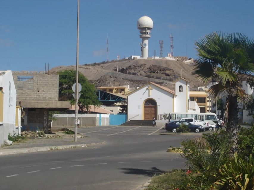 Espargos: Guided Sal Island City Tour - Landmark stop: Church of São José and what it tells you