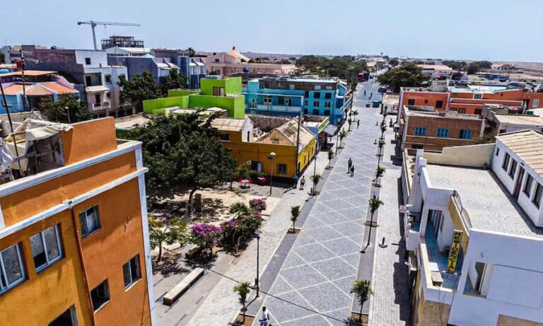 Espargos: Guided Sal Island City Tour - Your guide matters more than you think