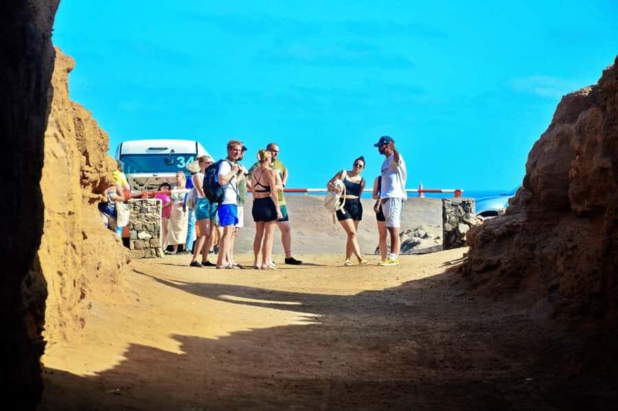 From Sal Island: Blue Eye, Salt Lake, Lemon Sharks, Palmeira - Espargos hour and viewpoint views that connect the dots