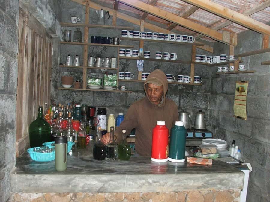 Half Day Island Tour, Best of São Vicente, Highlights - Mindelo’s markets and the old pirate fort over the bay