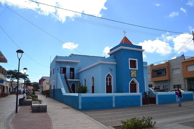 Half-Day Sal Island Tour with Shark Experience from Santa Maria - Palmeira port town: colorful homes and the island’s main shipping role