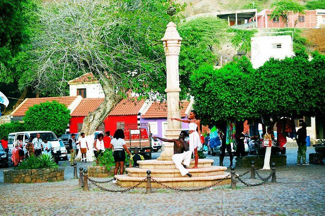 Like Locals: Praia and Cidade Velha Tour + Local Pontxi Tasting - Cidade Velha historic core: Pelourinho, Banana Street, and major church sites