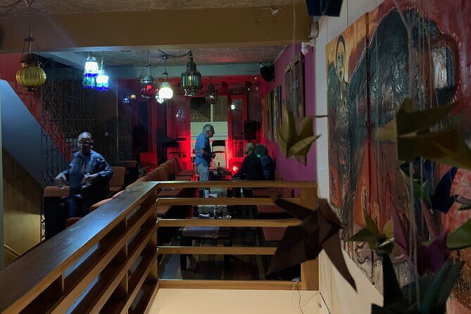 Mindelo by Night walking tour - How the guide finds known spots and lesser places