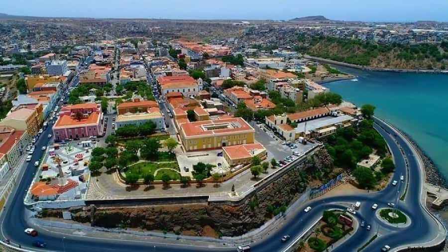 Praia & Cidade Velha: Guided City Tour - Praia and Cidade Velha in 4 hours: the smart pairing