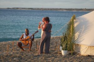 Romantic Sunset & Glamping Experience - The 5:00 pm to 3 hours rhythm (what actually happens)