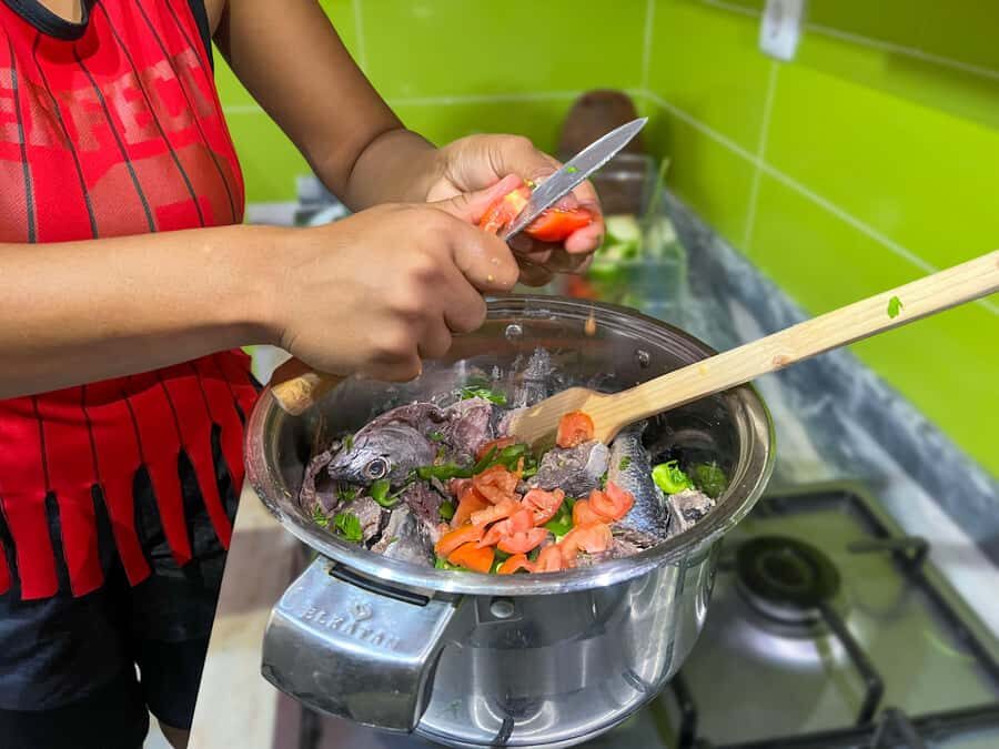 Sal Island: Catxupa Cooking Class with a local family - Meet the Guides: Melissa and Alejandro
