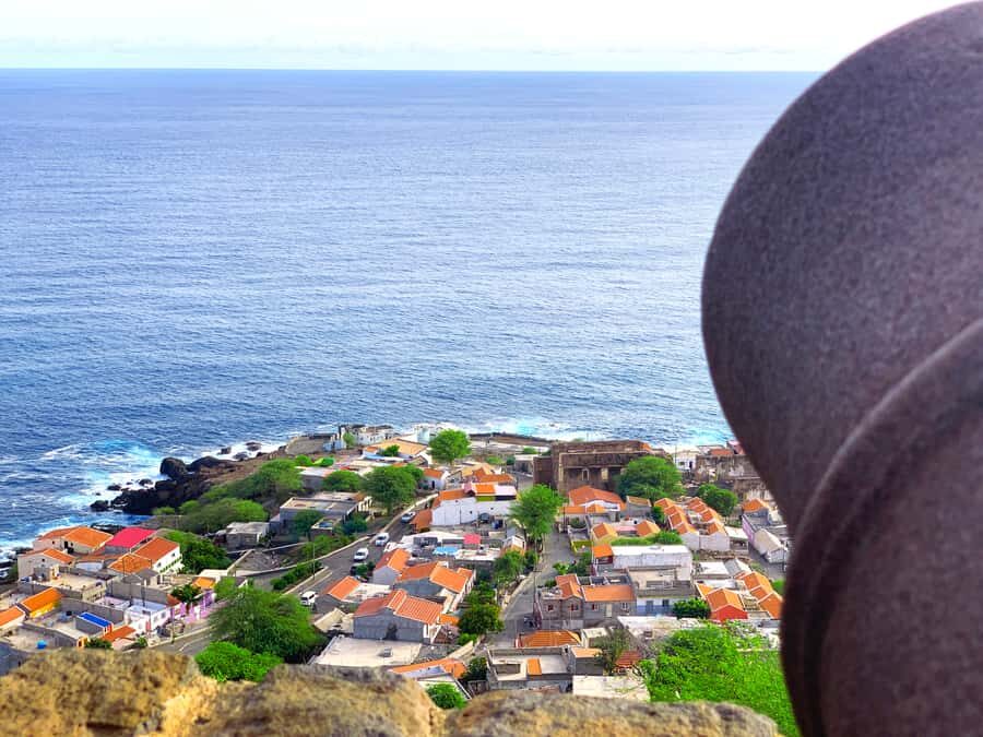 Santiago: Calabaceira Valley Trek & Visit to Cidade Velha - Arriving in Cidade Velha: UNESCO sites on a tight route