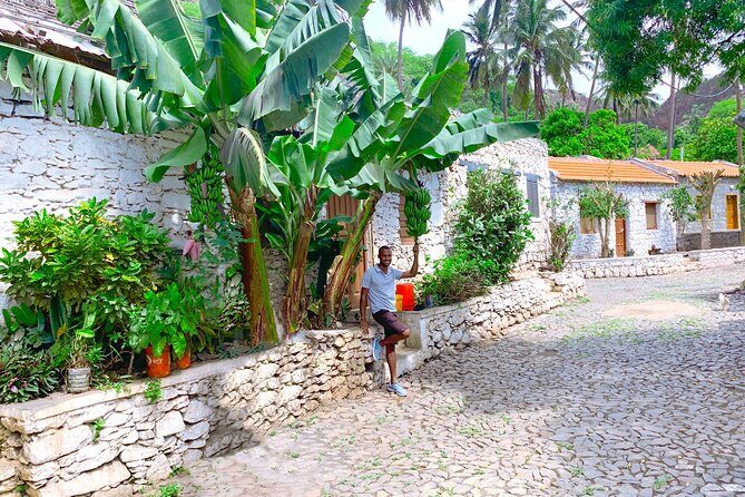 Santiago Island: 4-Hour Calabaceira Valley Hike & Guided Tour to Cidade Velha - Who this tour is best for (and who should look elsewhere)