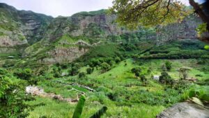 Santo Antão: Full Day Island Tour & Visit to Cova de Paúl - Delgadin and Ribeira da Torre: natural towers and the farming road