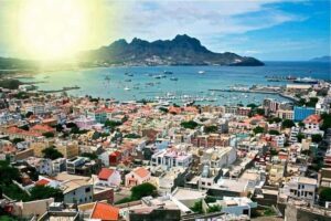 São Vicente: Markets, Mountains, Fishing Villages & Beaches - Mindelo City Center: Markets, Squares, and a Culture Center Stop