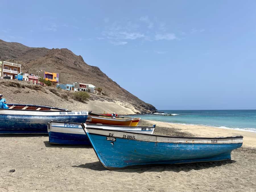 São Vicente: Swimming and Snorkeling Tour with Sea Turtles - Safety briefing, lifejackets, and how you’ll actually snorkel