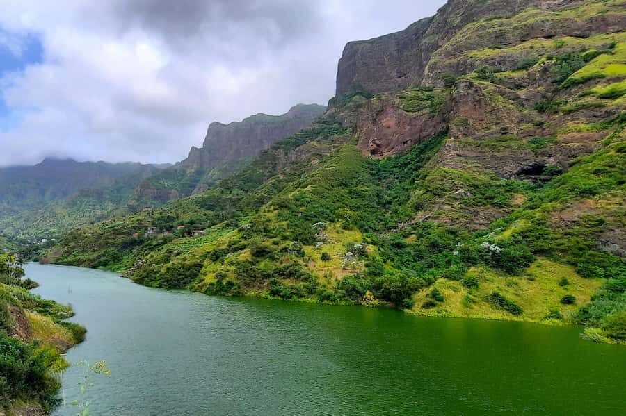 Serra Malagueta: Principal Valley Hike & Lunch with Locals - Serra da Malagueta first: where the air and the views change fast